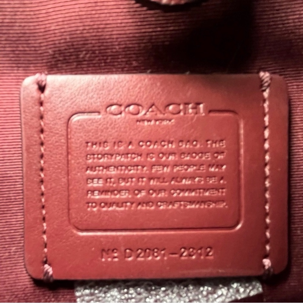 COACH Town Bucket Bag In Glacier White Signature Canvas - Picture 7 of 9